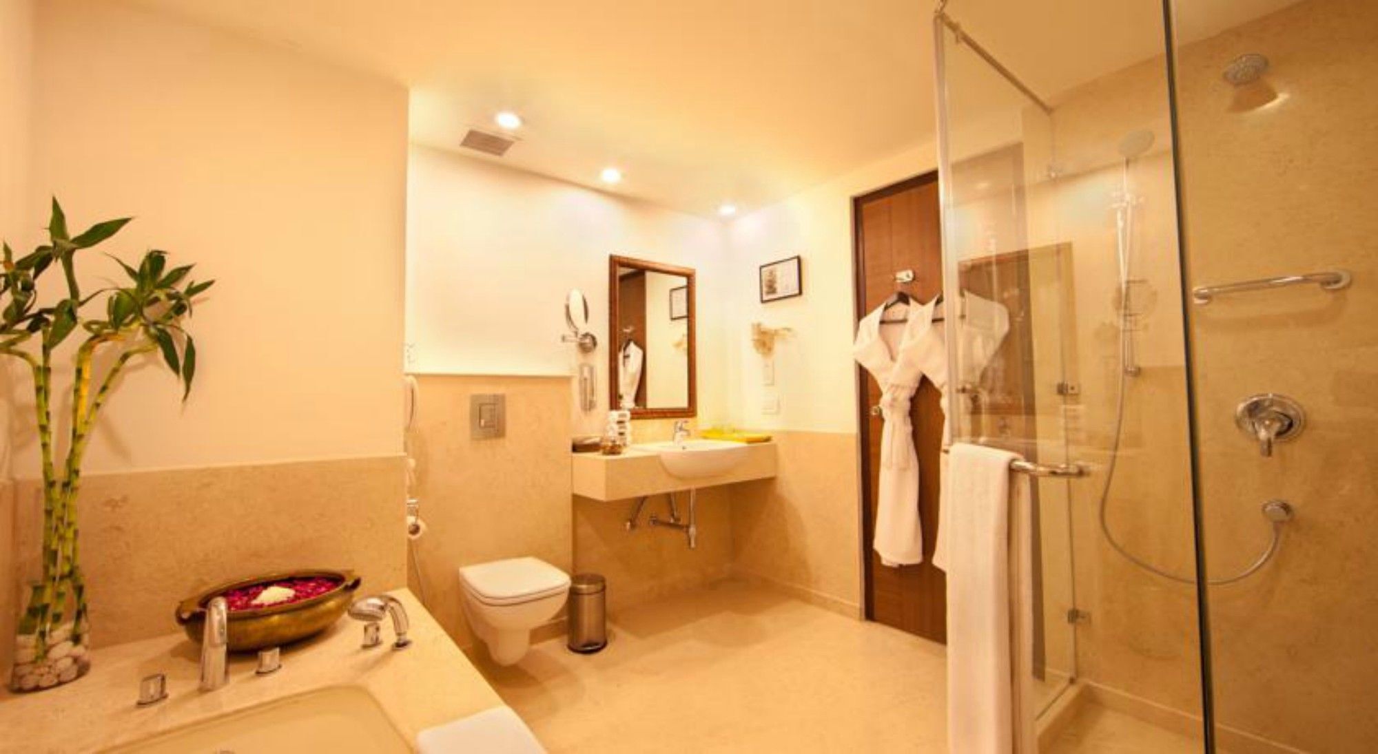 Lemon Tree Hotel Chandīgarh Exteriör bild