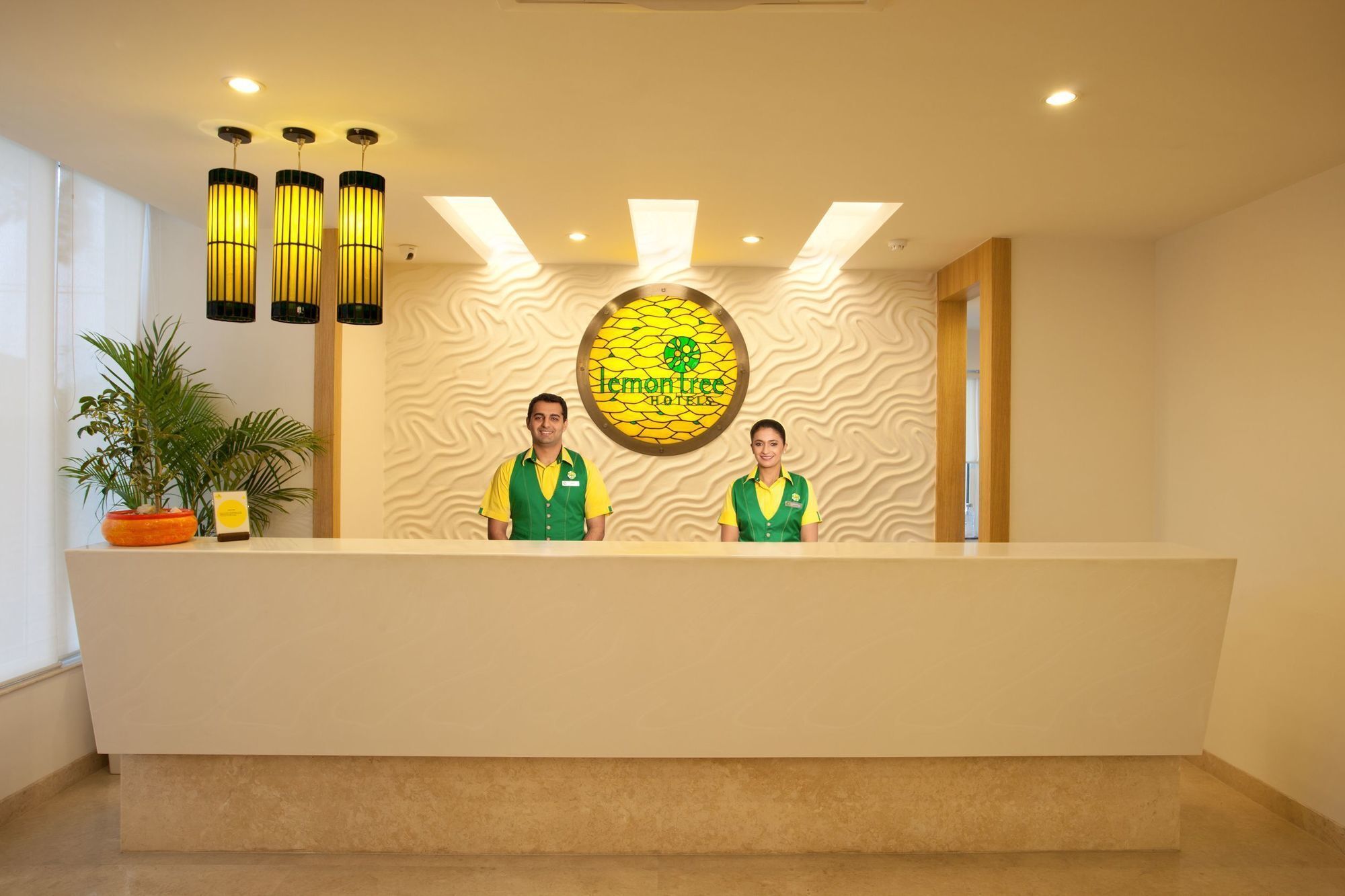 Lemon Tree Hotel Chandīgarh Exteriör bild
